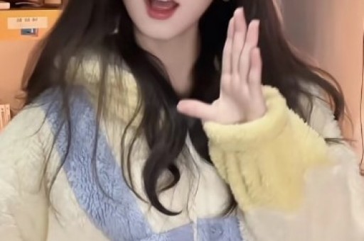 房琪以前是大家心里的“才女”金句一堆粉丝爱看。可这